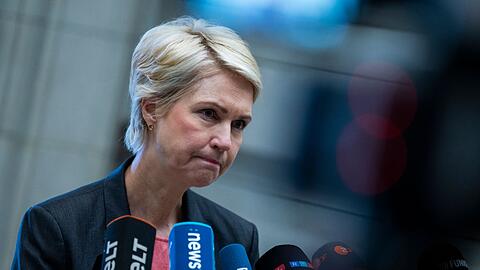 Mecklenburg-Vorpommerns Ministerpräsidentin Manuela Schwesig appelliert an Kanzler Friedrich Merz. Mecklenburg-Vorpommerns Ministerpräsidentin Manuela Schwesig appelliert an Kanzler Friedrich Merz.