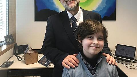 Professor Peter Baltus mit seinem Super-Studenten Laurent.