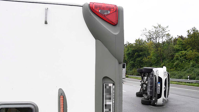 Fünf Stunden musste die A99 wegen des Unfalls gesperrt werden.
