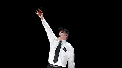 Daniel Prohaska als Robespiere in der Oper "Dantons Tod" von Gottfried von Einem im Gärtnerplatztheater.