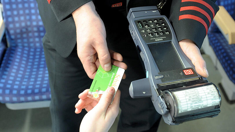 Solche Fahrkartenkontrollen sollen in absehbarer Zukunft der Vergangenheit angehören.