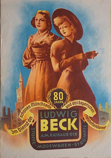 1953: Stoffe, Modewaren, Strümpfe! Die Münchner können zuschauen, wie die Stadt gedeiht. Das
Gebäude von Ludwig Beck am
Rathaus-Eck, das 1945 zerstört wurde, ist wieder aufgebaut. 1953
beschäftigt das Unternehmen
&bdquo;409 Mitarbeiter, der Jahresumsatz beläuft sich auf 12,4 Millionen Mark&ldquo;, kann man in der Chronik nachlesen. Zum 80. Jubiläum lässt das Traditionshaus dieses Plakat von Grafiker Otto Ottler (1891-1965) gestalten &ndash; mit zwei schönen Münchnerinnen drauf.