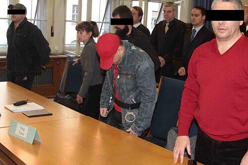 Auf Raubzug durch Nürnberg und durch fränkische Dörfer: Tresore knacken war die Spezialität der vier Angeklagten (24 bis 34 Jahre).
