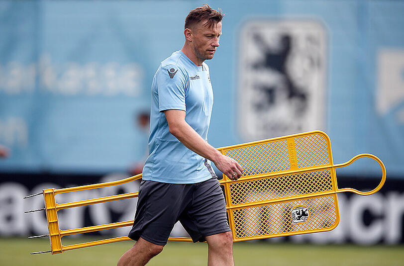 Am Mittwoch arbeitete Ivica Olic gemeinsam mit Filip Stojkovic und Milos Degenek im Reha-Training.