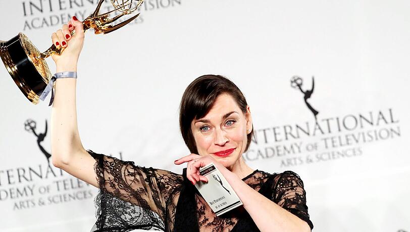 Christiane Paul gewann den Emmy als beste Schauspielerin in "Unter dem Radar". Christiane Paul gewann den Emmy als beste Schauspielerin in "Unter dem Radar".