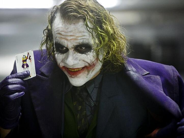 Heath Ledger als Joker in einer Szene aus "Batman - The Dark Knight"