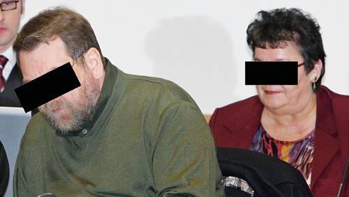 Angeklagt wegen erpresserischen Menschenraubes mit Todesfolge: Werner M. und seine Frau Gabriele Angeklagt wegen erpresserischen Menschenraubes mit Todesfolge: Werner M. und seine Frau Gabriele