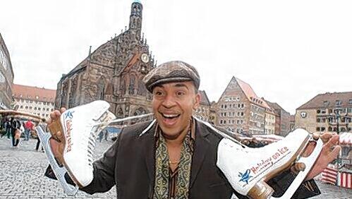 Trommelte am Hauptmarkt für seinen Auftritt: Lou Bega begibt sich am 16. Dezember für zwei Vorstellungen aufs Glatteis.