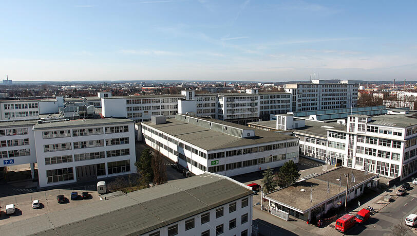 Aus leerstehenden Industriearealen entstehen jetzt Gewerbe- und Kunstquartiere. Lernen Sie Muggenhof neu kennen! Aus leerstehenden Industriearealen entstehen jetzt Gewerbe- und Kunstquartiere. Lernen Sie Muggenhof neu kennen!