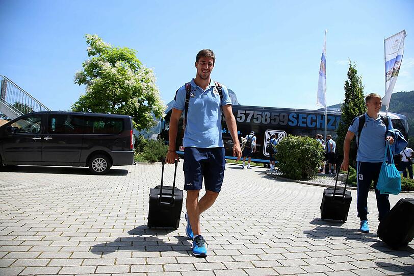 Der TSV 1860 München ist im Trainingslager in Bad Häring angekommen - die ersten Bilder aus Österreich.