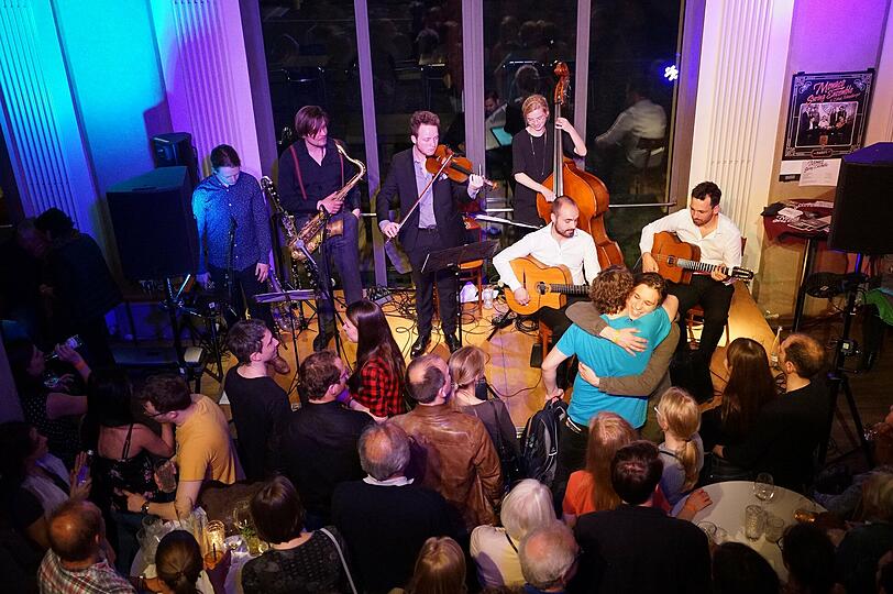 Lila Stunde: Das Monaco Swing Ensemle spielte im Literaturhaus auf.