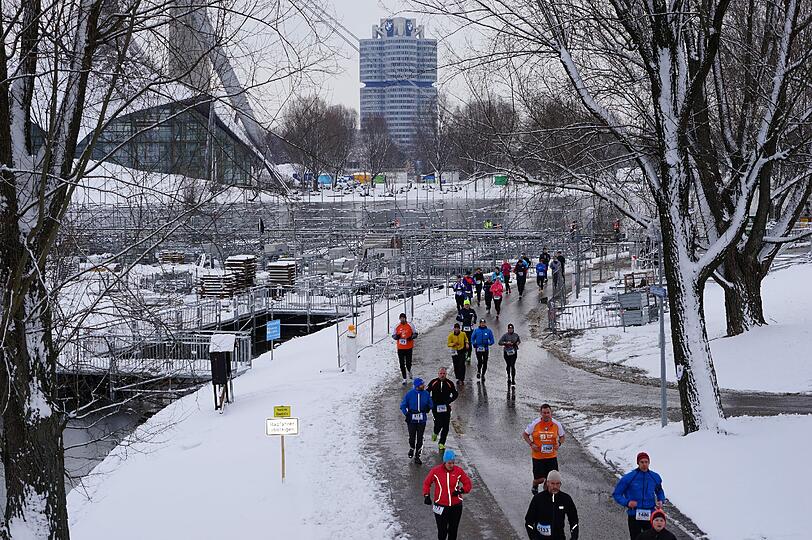 Winterlauf im Olympiapark. Hier gibt's die Bilder.
