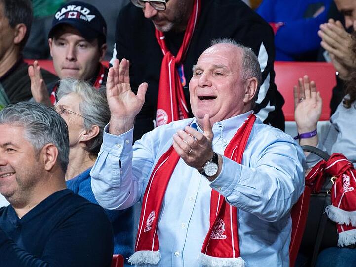 Ehrenpräsident beim FC Bayern München: Uli Hoeneß.