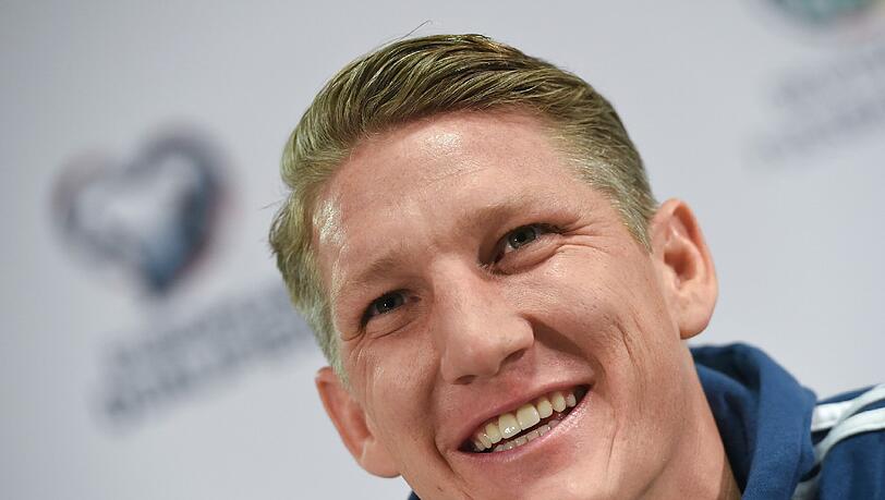 Bastian Schweinsteiger bei der PK am Dienstag Bastian Schweinsteiger bei der PK am Dienstag