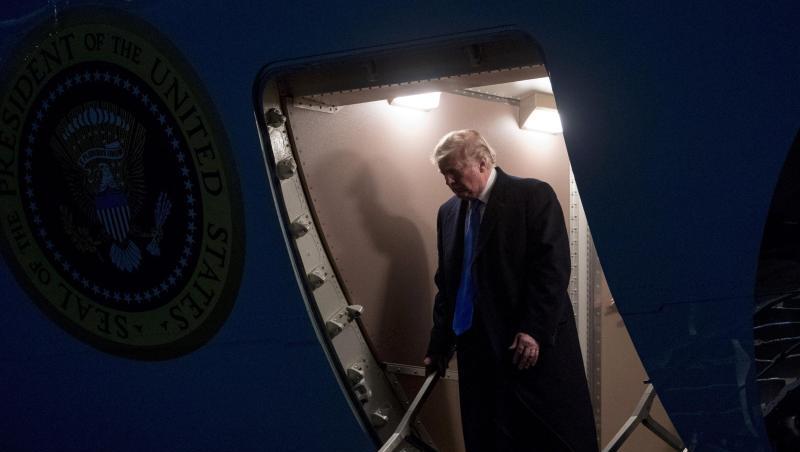 Trump hat einen Nationalen Notstand an der Südgrenze der USA ausgerufen, um seine Pläne zum Bau einer Grenzmauer zu Mexiko voranzutreiben. Trump hat einen Nationalen Notstand an der Südgrenze der USA ausgerufen, um seine Pläne zum Bau einer Grenzmauer zu Mexiko voranzutreiben.