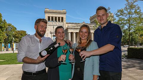Laden im September zur "Ess-Klasse" ins Ella: Andreas Reitner, Ulrike Hausberger, Larissa Unger und Philipp Richter.