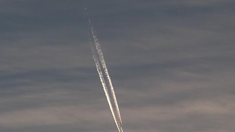 In Indonesien wird ein Flugzeug vermisst. (Symbolfoto)