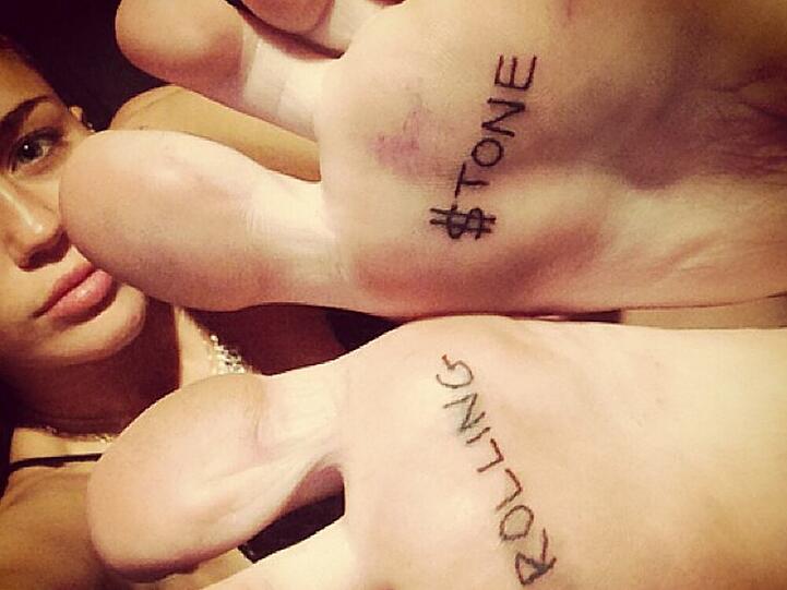 Für immer eine Erinnerung - Miley Cyrus mit neuem Tattoo