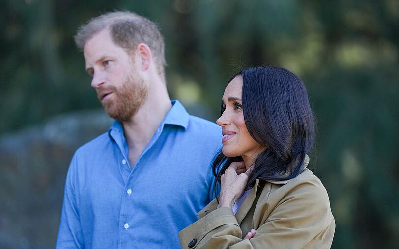 Harry und Meghan, das Herzogspaar von Sussex, kehrte der Königsfamilie Anfang 2020 den Rücken zu. Harry und Meghan, das Herzogspaar von Sussex, kehrte der Königsfamilie Anfang 2020 den Rücken zu.