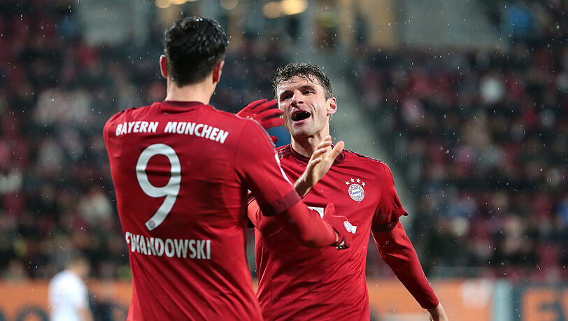 Das Erfolgsduo gegen den FCA: Robert Lewandowski und Thomas Müller. Das Erfolgsduo gegen den FCA: Robert Lewandowski und Thomas Müller.