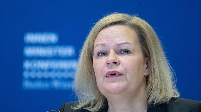 Nancy Faeser (SPD) bei einer Pressekonferenz.