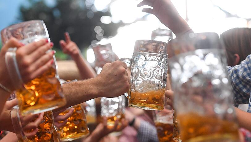 Der Aschheimer hatte auf der Wiesn zu viel getrunken. Ans Steuer setzte er sich trotzdem. Der Aschheimer hatte auf der Wiesn zu viel getrunken. Ans Steuer setzte er sich trotzdem.