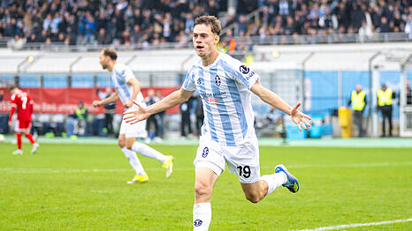 Der 19-j&auml;hrige Deutsch-T&uuml;rke kam 2020 zum TSV 1860 und ist zu einem der auff&auml;lligsten Spieler der Neustart-L&ouml;wen avanciert.