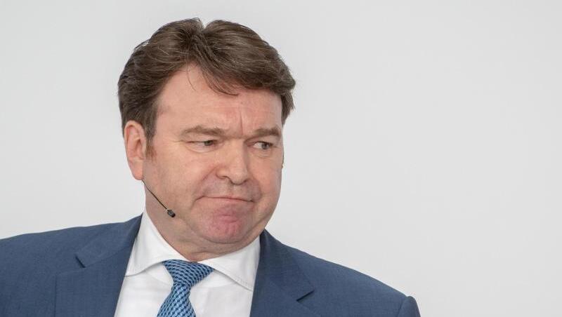 Bram Schot, Audi-Vertriebsvorstand, nimmt an der Bilanz-Pressekonferenz des Fahrzeugherstellers teil. Audi hat Schot zum neuen Vorstandsvorsitzenden ernannt. Bram Schot, Audi-Vertriebsvorstand, nimmt an der Bilanz-Pressekonferenz des Fahrzeugherstellers teil. Audi hat Schot zum neuen Vorstandsvorsitzenden ernannt.