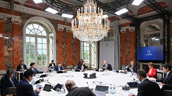 Deutschland hat in der Runde der G7 zurzeit den Vorsitz. Der Gruppe gehören darüber hinaus die USA, Kanada, Frankreich, Großbritannien, Italien und Japan an. Die Ukraine nimmt ebenfalls teil.