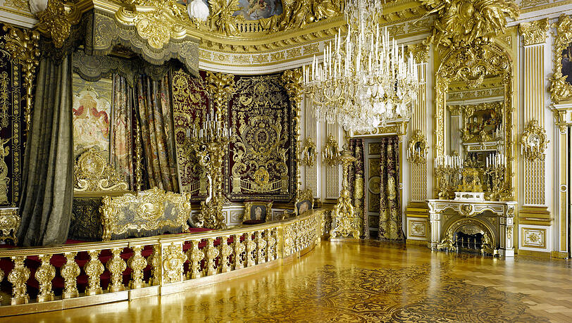Nicht nur der Spiegelsaal - auch das Paradeschlafzimmer lässt staunen. Nicht nur der Spiegelsaal - auch das Paradeschlafzimmer lässt staunen.