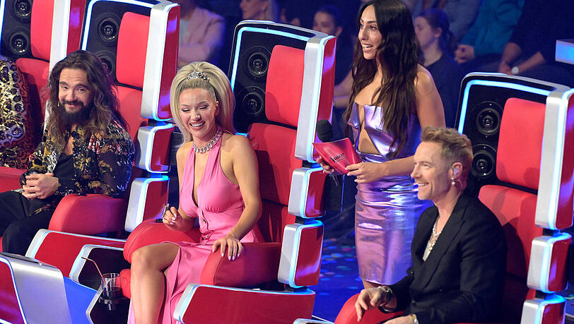 Mit der Jury bei "The Voice of Germany": Ein großer Meilenstein in Melissa Khalajs Moderationskarriere. Mit der Jury bei "The Voice of Germany": Ein großer Meilenstein in Melissa Khalajs Moderationskarriere.