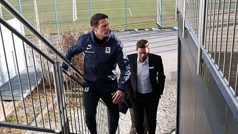 Möglichst schnell nach oben und raus aus dem Keller: 1860-Trainer Patrick Glöckner (l.) und Löwen-Geschäftsführer Dr. Christian Werner.