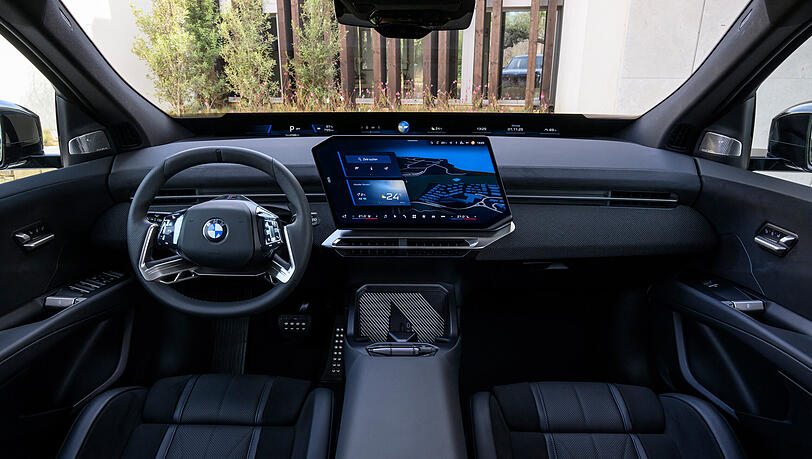 Moderner Kommandostand: Ob einem alle Details auch gefallen, muss am Ende jeder selbst für sich entscheiden. Moderner Kommandostand: Ob einem alle Details auch gefallen, muss am Ende jeder selbst für sich entscheiden.