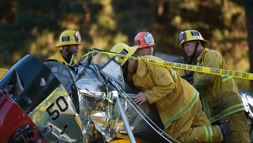 Harrison Ford ist bei seinem Flugzeugabsturz auf einem kalifornischen Golfplatz verletzt worden. Harrison Ford ist bei seinem Flugzeugabsturz auf einem kalifornischen Golfplatz verletzt worden.