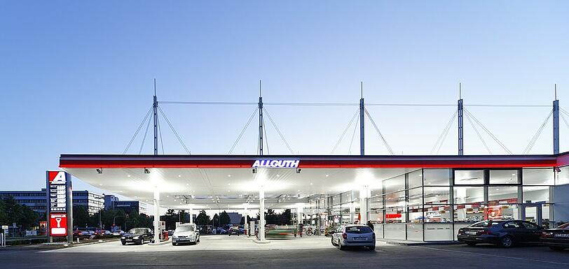 Exhibitionist randaliert in Allguth-Tankstelle