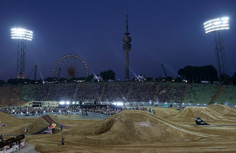 Am Samstag haben die X-Fighters in München Station gemacht - und spektakuläre Stunts gezeigt. Mit von der Partie beim letzten Stopp vor dem Finale in Sydney: Die Stars der Szene rund um den Spanier Dany Torres.