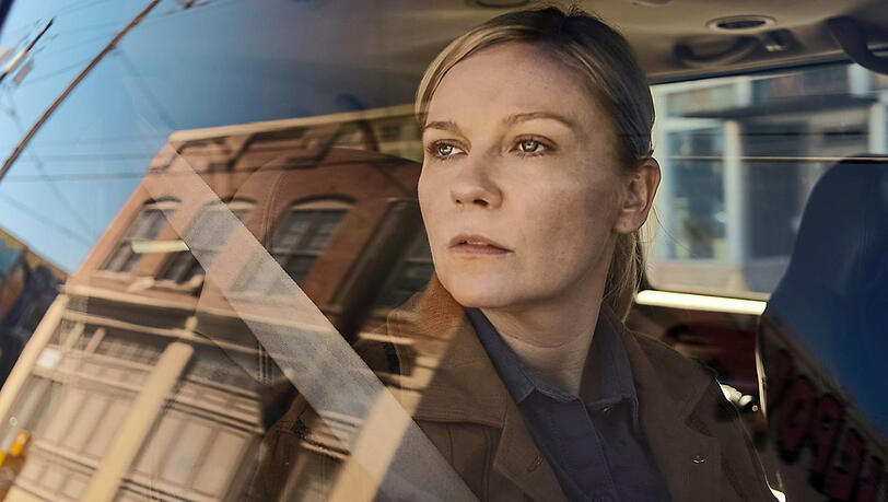 Kirsten Dunst spielt die desillusionierte Kriegsberichterstatterin Lee. Kirsten Dunst spielt die desillusionierte Kriegsberichterstatterin Lee.
