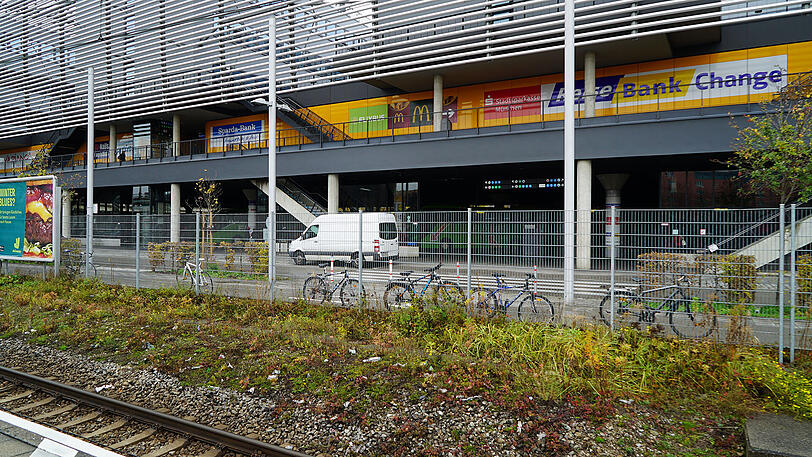 S-Bahn Stammstrecke Zaun eingezäunt S-Bahn-Stammstrecke Gleise Relaunch