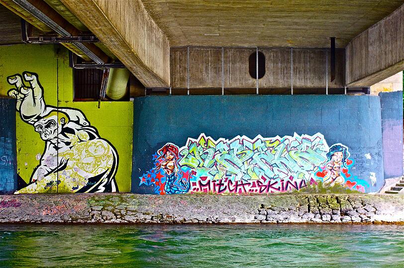 Isart Graffiti Aktion an der Brudermühlbrücke