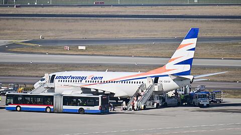 Es ist bereits der zweite Charterflug für Afghaninnen und Afghanen, die von Islamabad nach Deutschland gebracht werden.