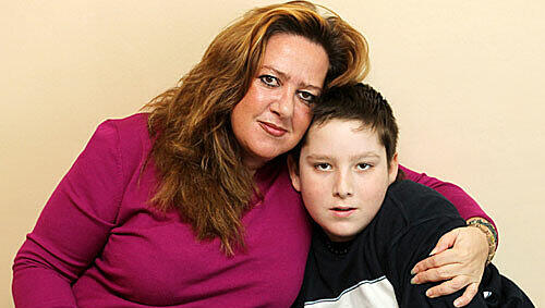 Nandino mit seiner Mutter Liliana Nandino mit seiner Mutter Liliana