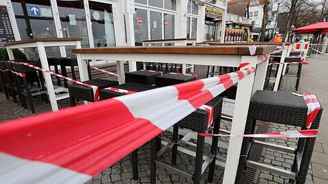 Ein geschlossenes Lokal in Warnemünde.
