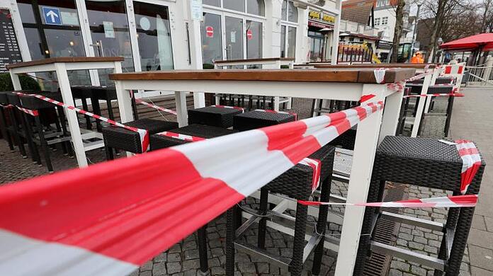 Ein geschlossenes Lokal in Warnemünde.