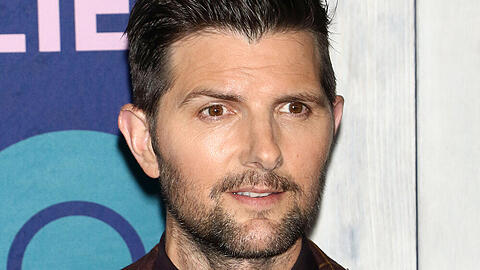 Adam Scott übernimmt in der Serie "Severance" eine der Hauptrollen