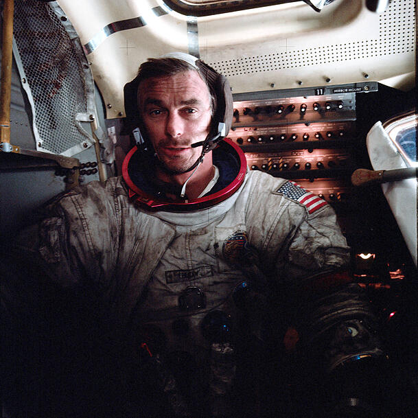 Astronaut Eugene A. Cernan trat 1972 aufs Gaspedal – und stellte auf dem Mond einen Rekord auf. Astronaut Eugene A. Cernan trat 1972 aufs Gaspedal – und stellte auf dem Mond einen Rekord auf.