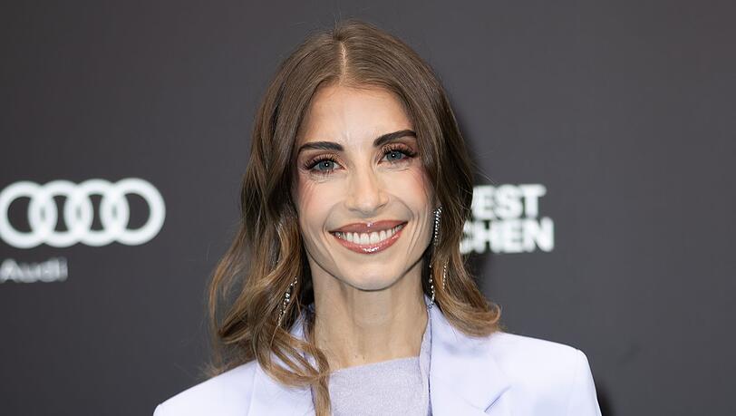 Cathy Hummels tr&auml;umt von einer eigenen TV-Show.