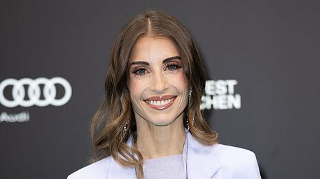 Cathy Hummels tr&auml;umt von einer eigenen TV-Show.