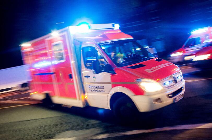 Der Mann musste in ein Krankenhaus gebracht werden.