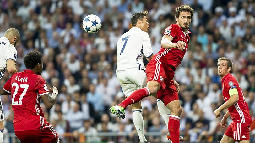 Mats Hummels gegen Cristiano Ronaldo von Real Madrid