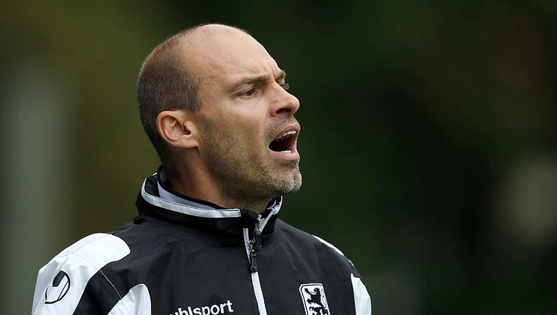 Alexander Schmidt, Trainer des TSV 1860. Alexander Schmidt, Trainer des TSV 1860.